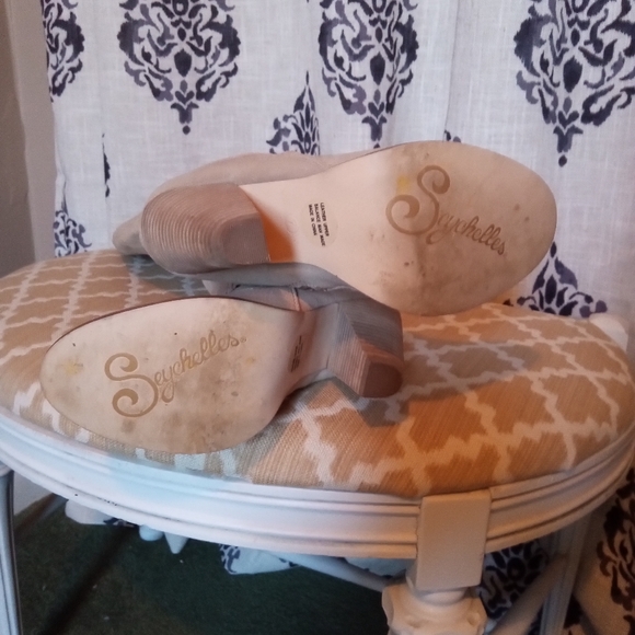 Seychelles Tan/ Camel Suede Boots - Picture 4 of 11